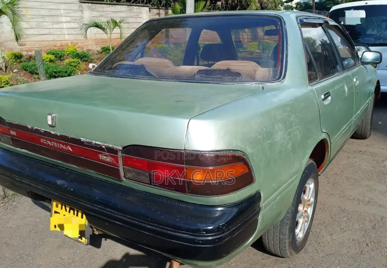 Toyota Carina 1993 Green