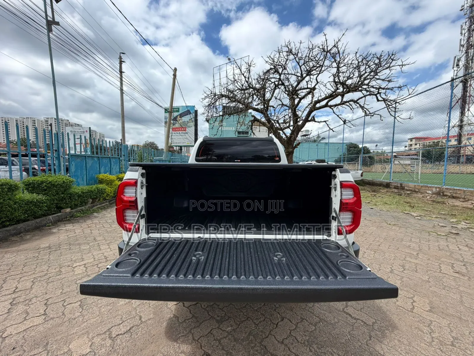 Toyota Hilux 2019 White