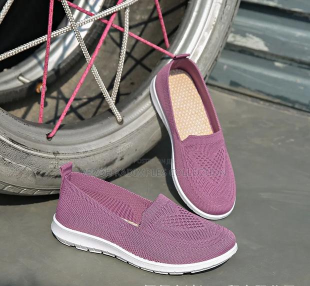 Ladies Breathables Shoes