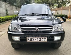 Toyota Land Cruiser Prado 2006 Black