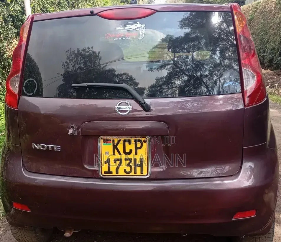 Nissan Note 2012 Brown