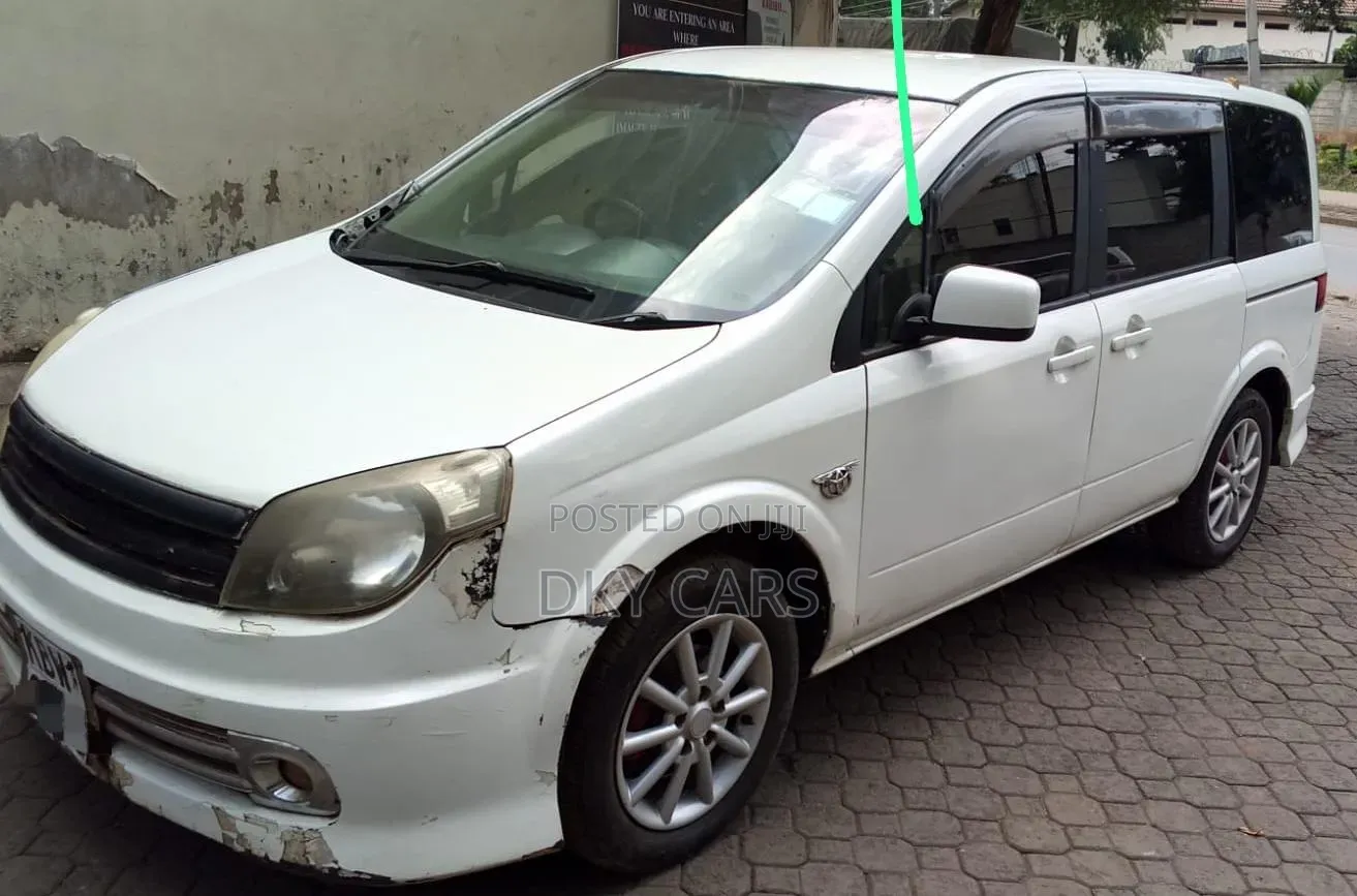Nissan Lafesta 2005 White