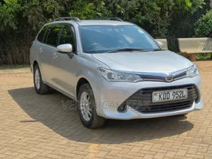 Toyota Corolla Fielder 2016 Silver