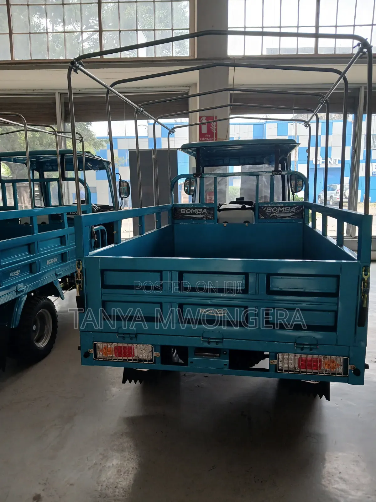 New Bomba 2025 Blue