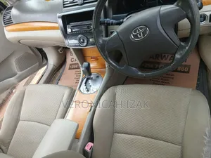 Toyota Premio 2011 Silver