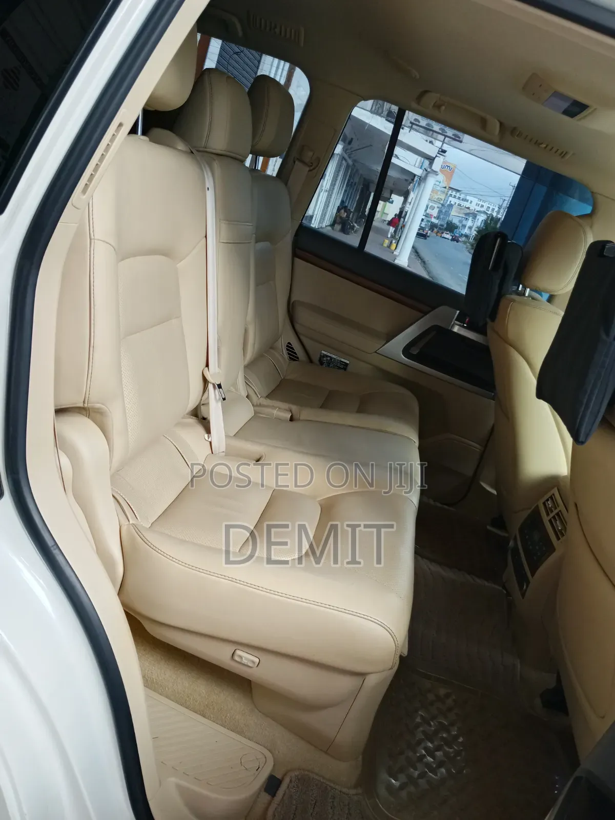 Toyota Land Cruiser 4.6 V8 ZX 2016 Pearl