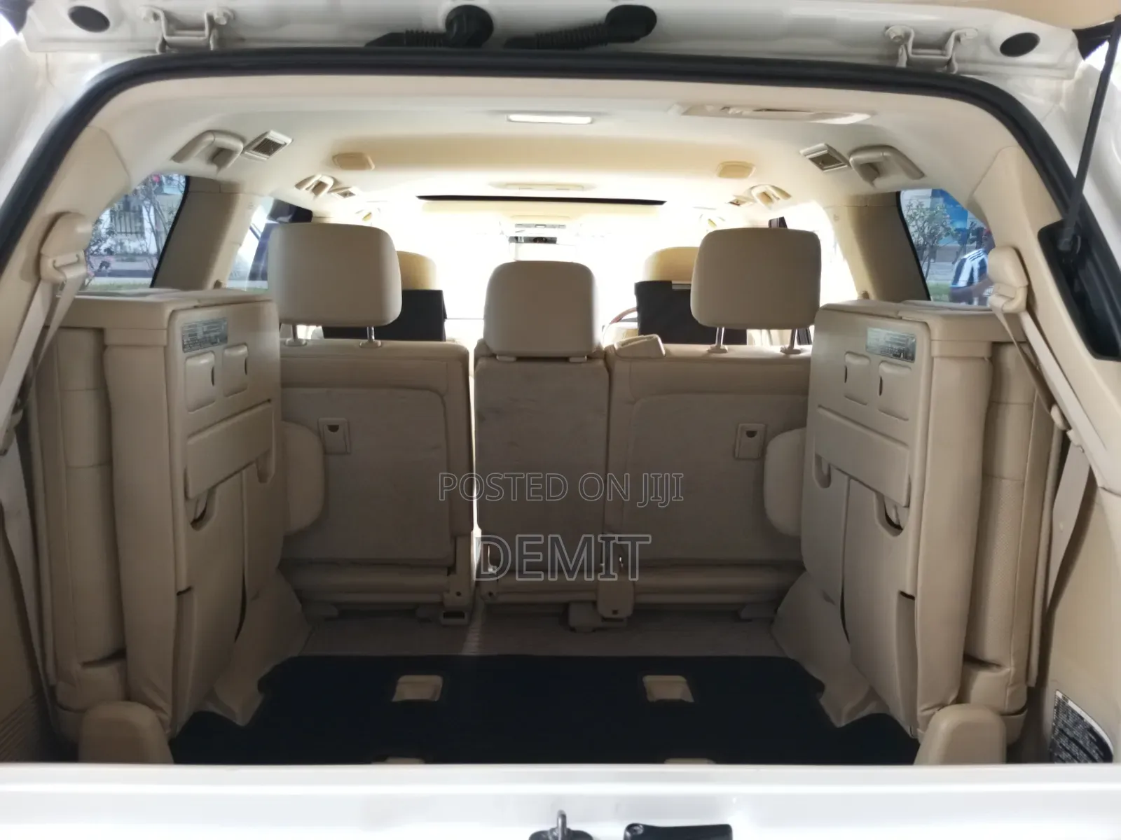 Toyota Land Cruiser 4.6 V8 ZX 2016 Pearl