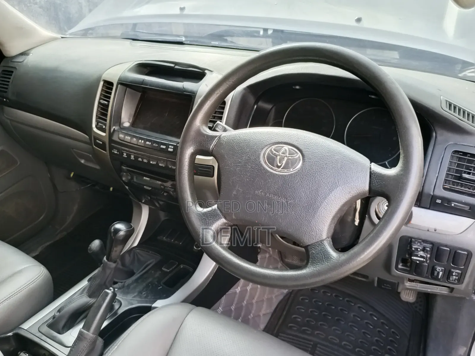Toyota Land Cruiser Prado 2004 Silver