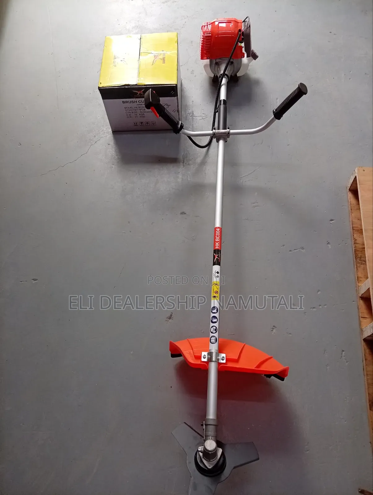 Heavy-Duty Hawk King Gasoline Grass Cutter With Metal Blade
