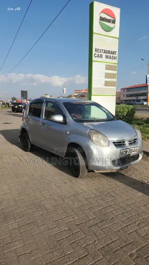 Toyota Passo 1.3 FWD 2013 Silver