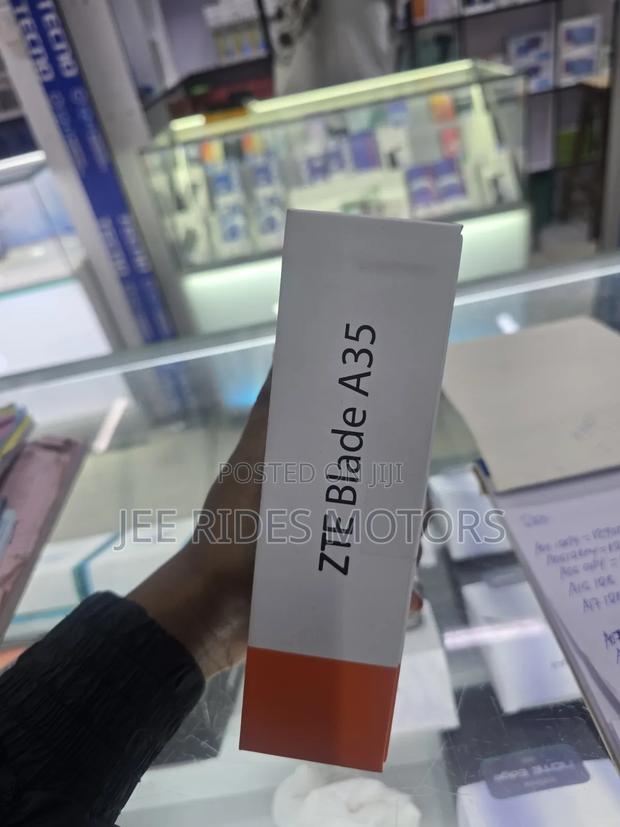 New ZTE A35 12 GB Black - thumbnail 2