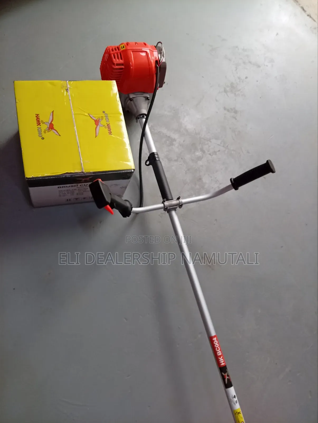 Durable 4-Stroke Gasoline Brush Cutter With Heavy-Duty Cutting Blade