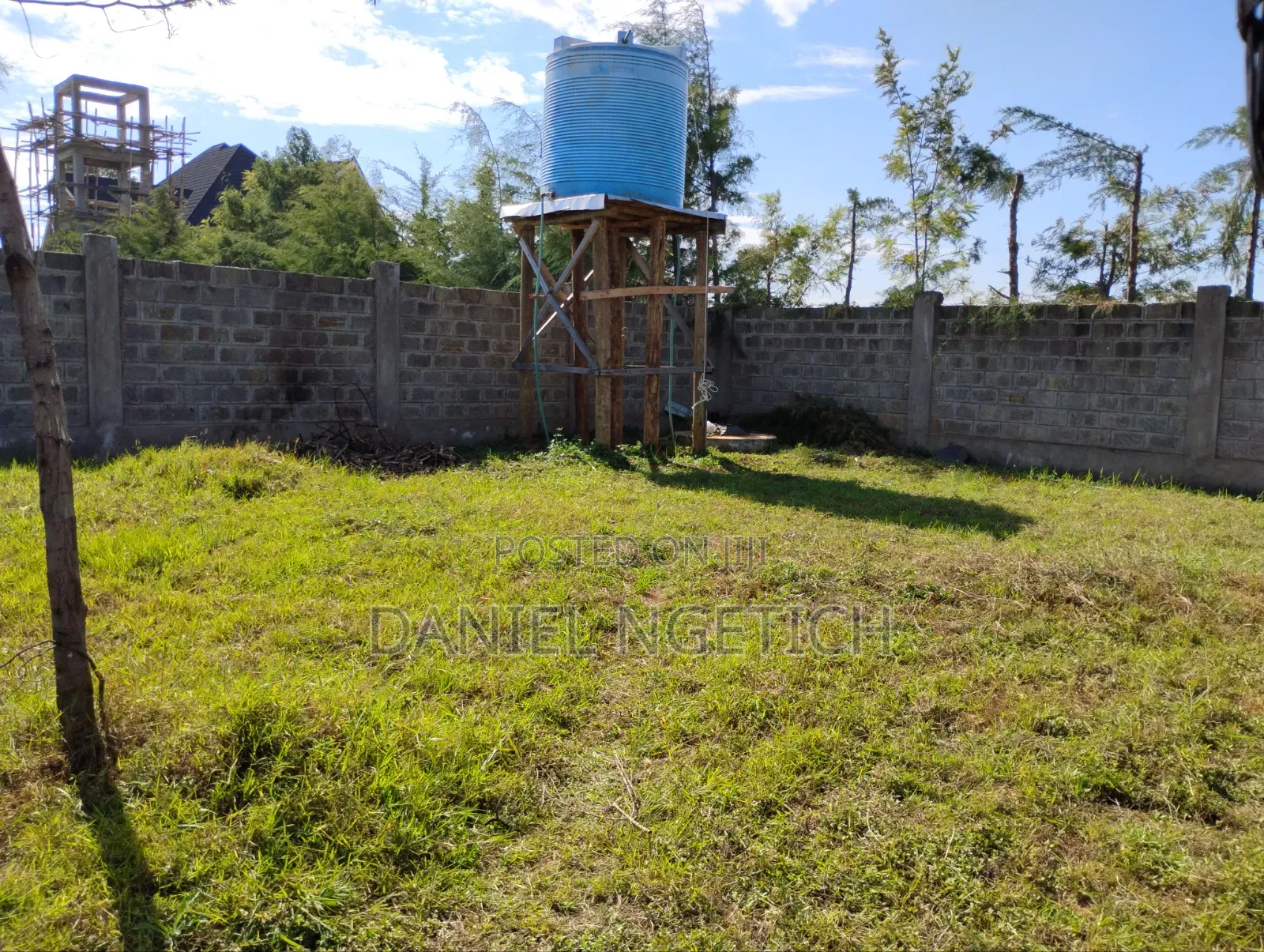 Prime Residential 1/4 Land at Racecourse/Kamalel