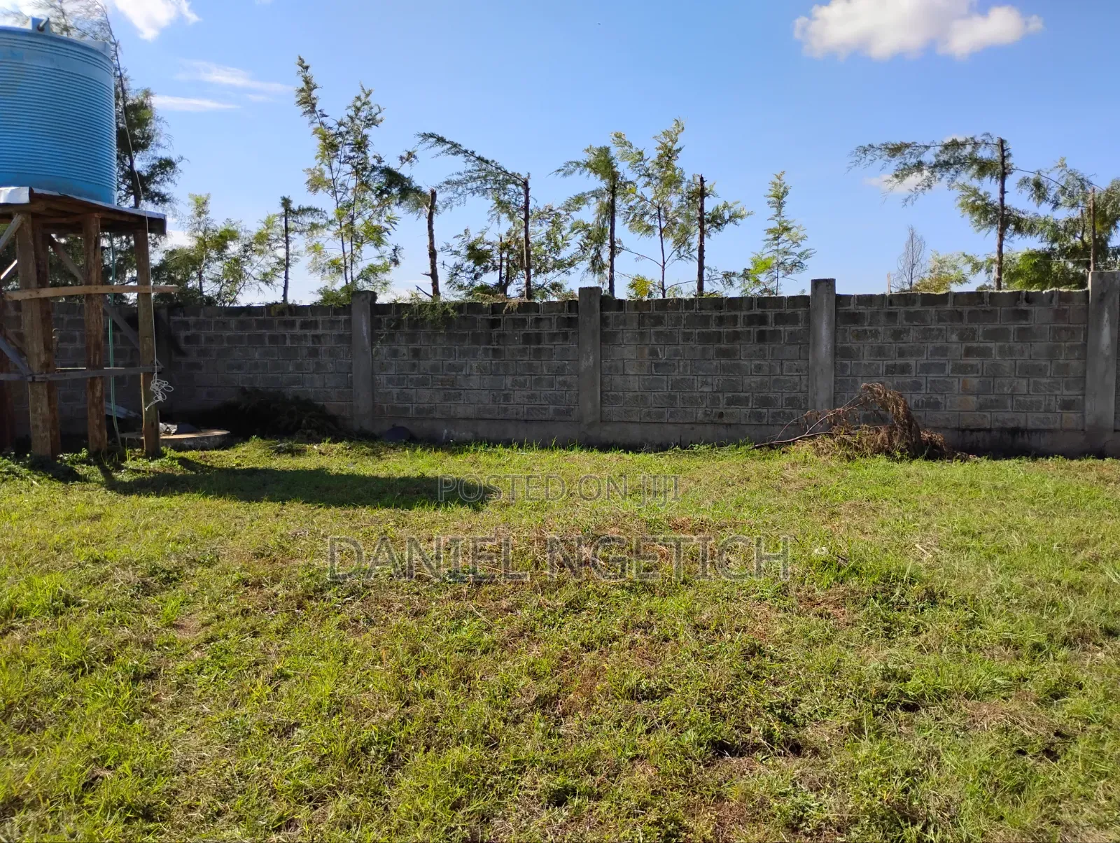 Prime Residential 1/4 Land at Racecourse/Kamalel