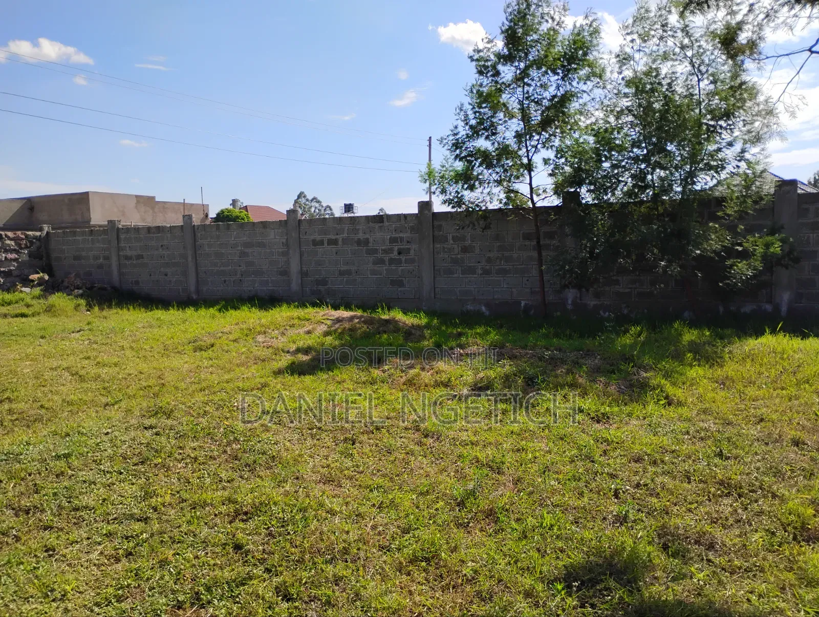Prime Residential 1/4 Land at Racecourse/Kamalel