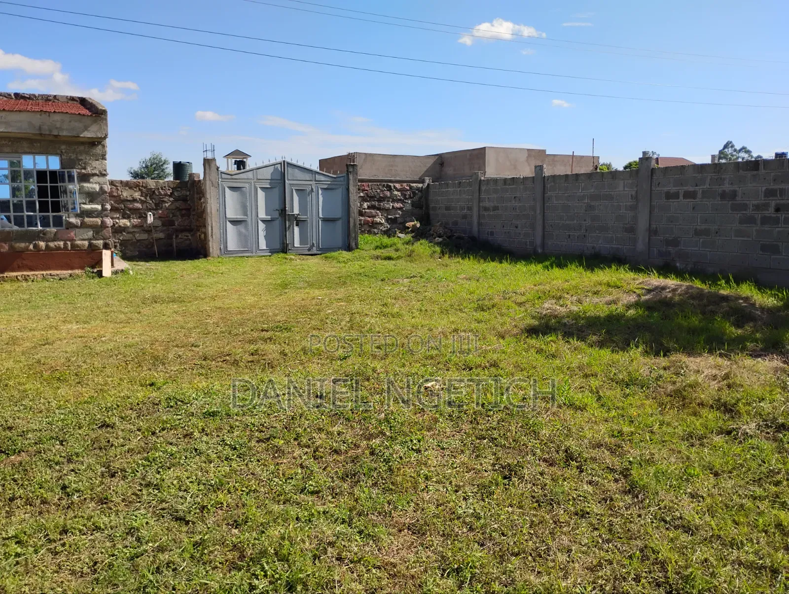 Prime Residential 1/4 Land at Racecourse/Kamalel