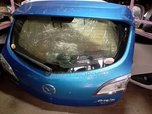 Mazda Axella 2009 Boot