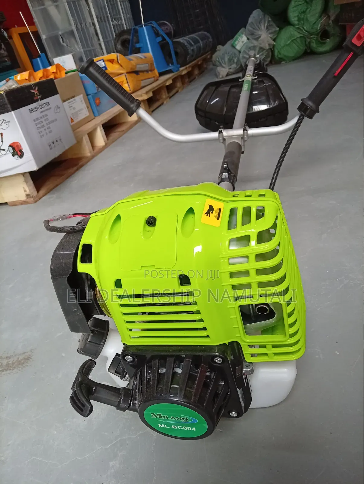 Milano Powerful 4-Stroke Petrol Engine for Efficient Performance