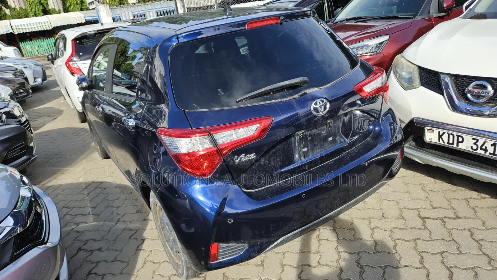 Toyota Vitz 1.3 FWD 5dr 2019 Blue