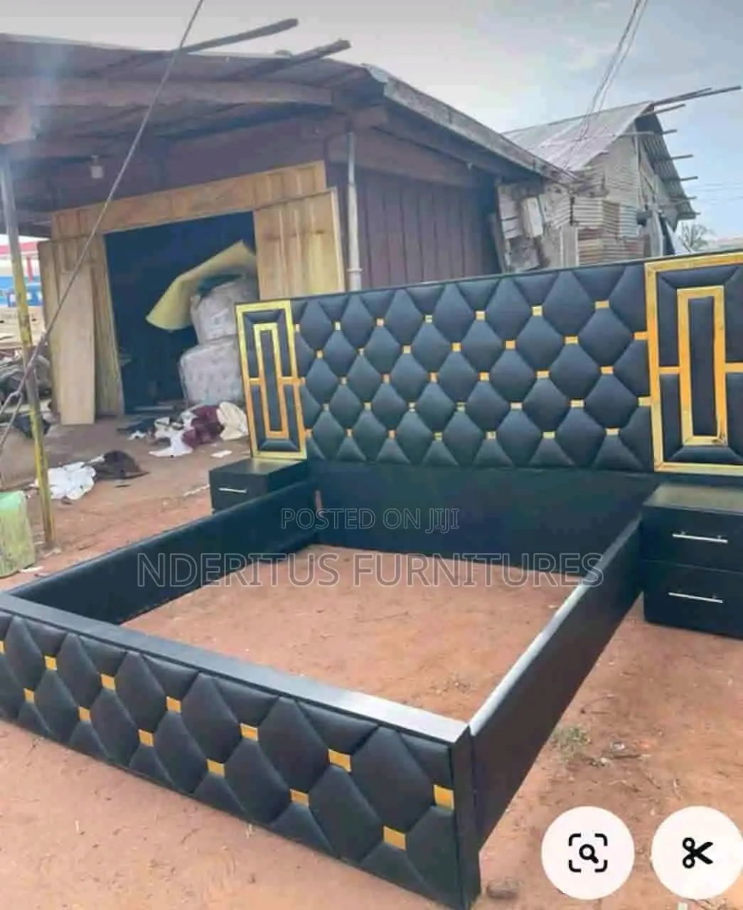 Black Chester Bed