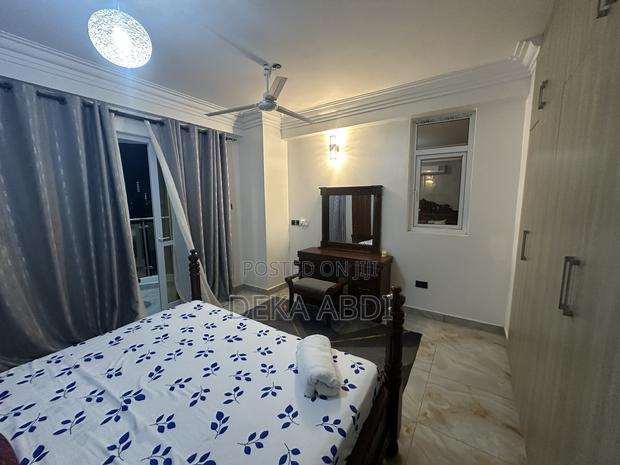 Airbnb 3 Bedroom Apartment - thumbnail 14
