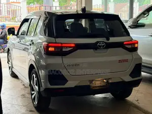Toyota Raize 2020 Pearl