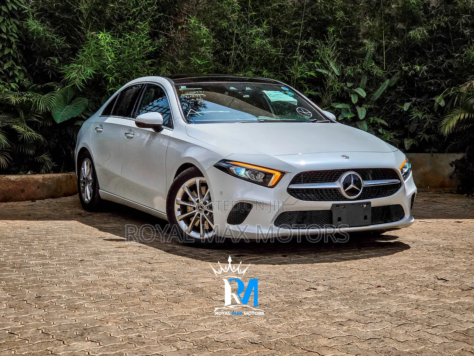 Mercedes-Benz A-Class 2019 White