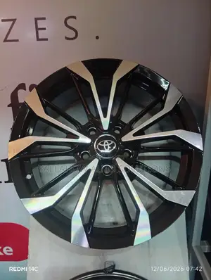 17-Inch Toyota Dual-Tone Alloy Rims