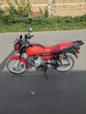Bajaj Boxer 2025 Red