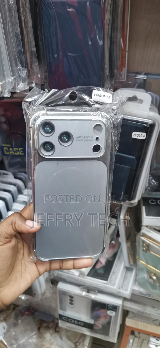 iPhone 17 Pro Max Translucent Matte Case
