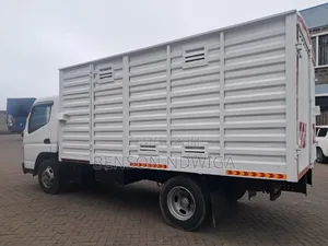 Mitsubishi Canter 2013