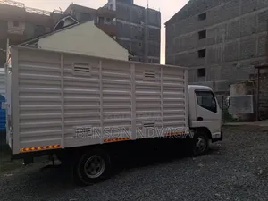 Mitsubishi Canter 2013