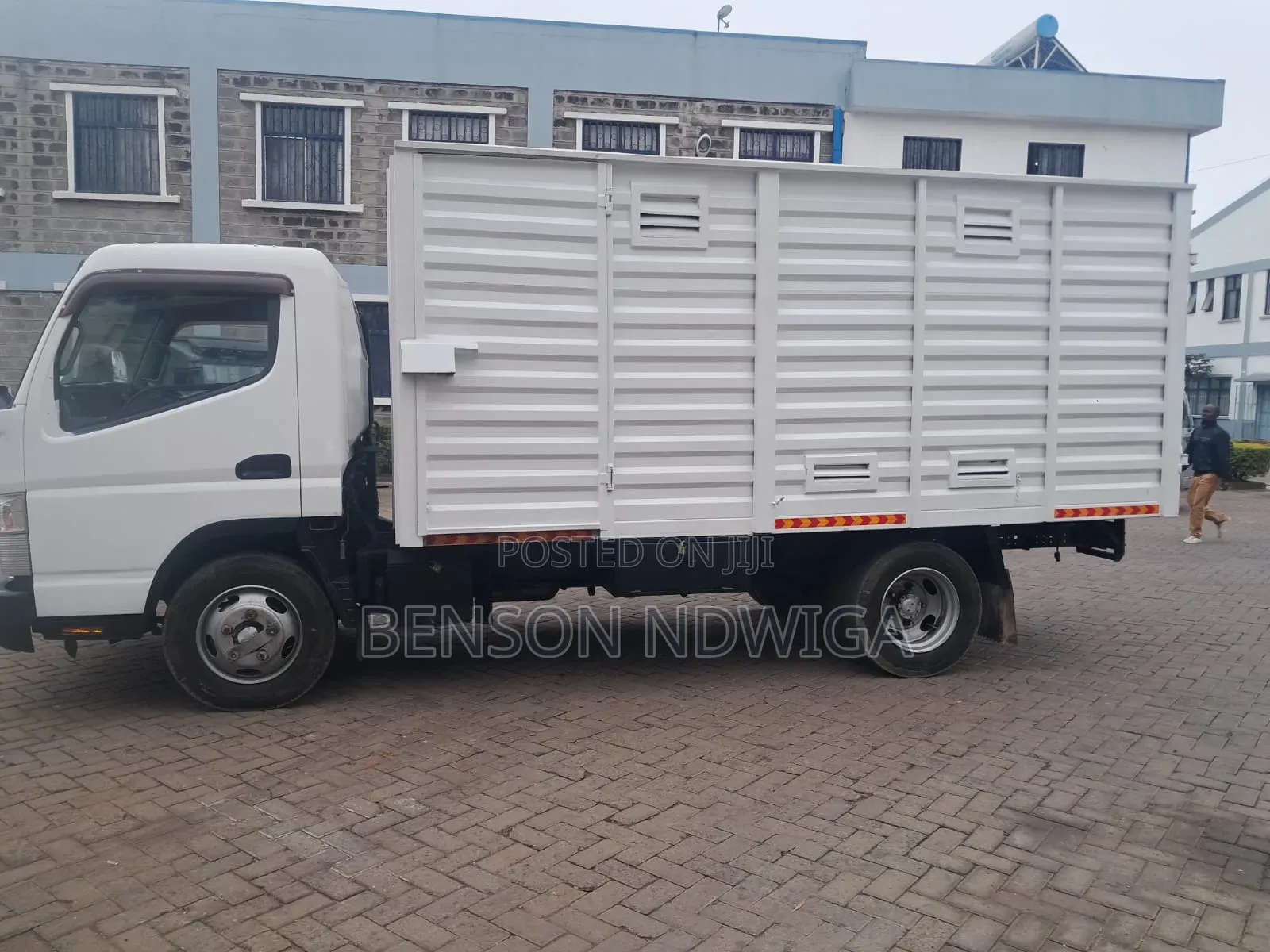 Mitsubishi Canter 2013