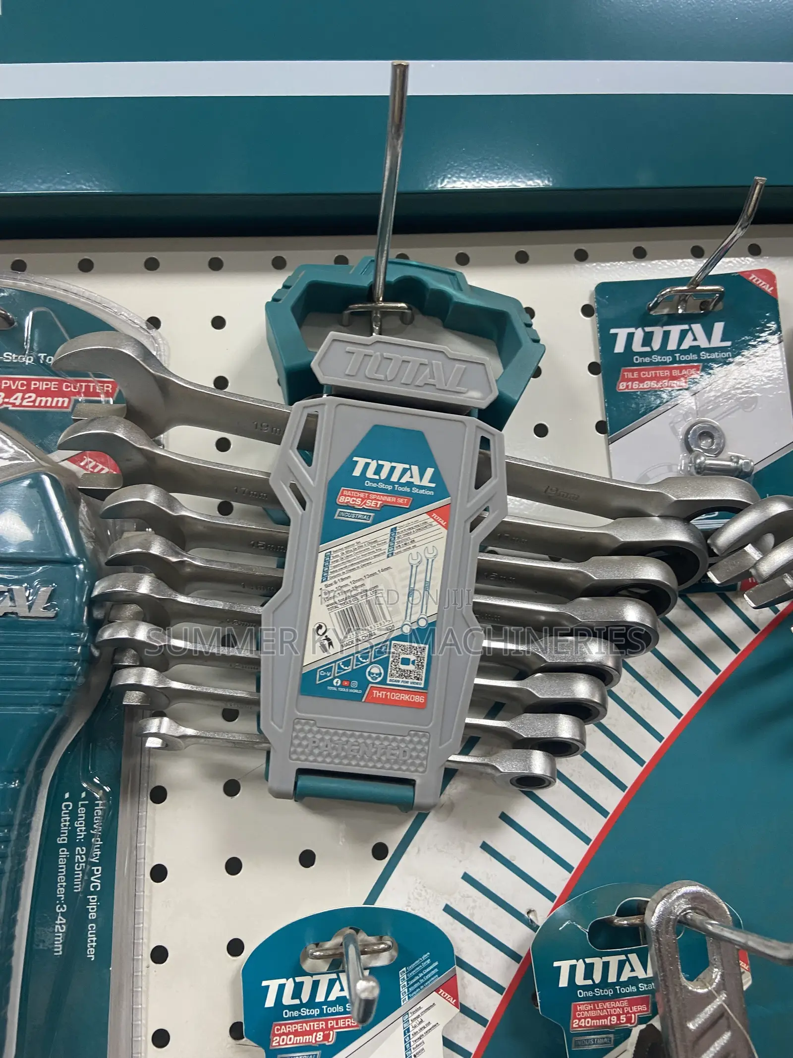 Total 8-Piece Ratchet Spanner Set (Model Tht102rk086)