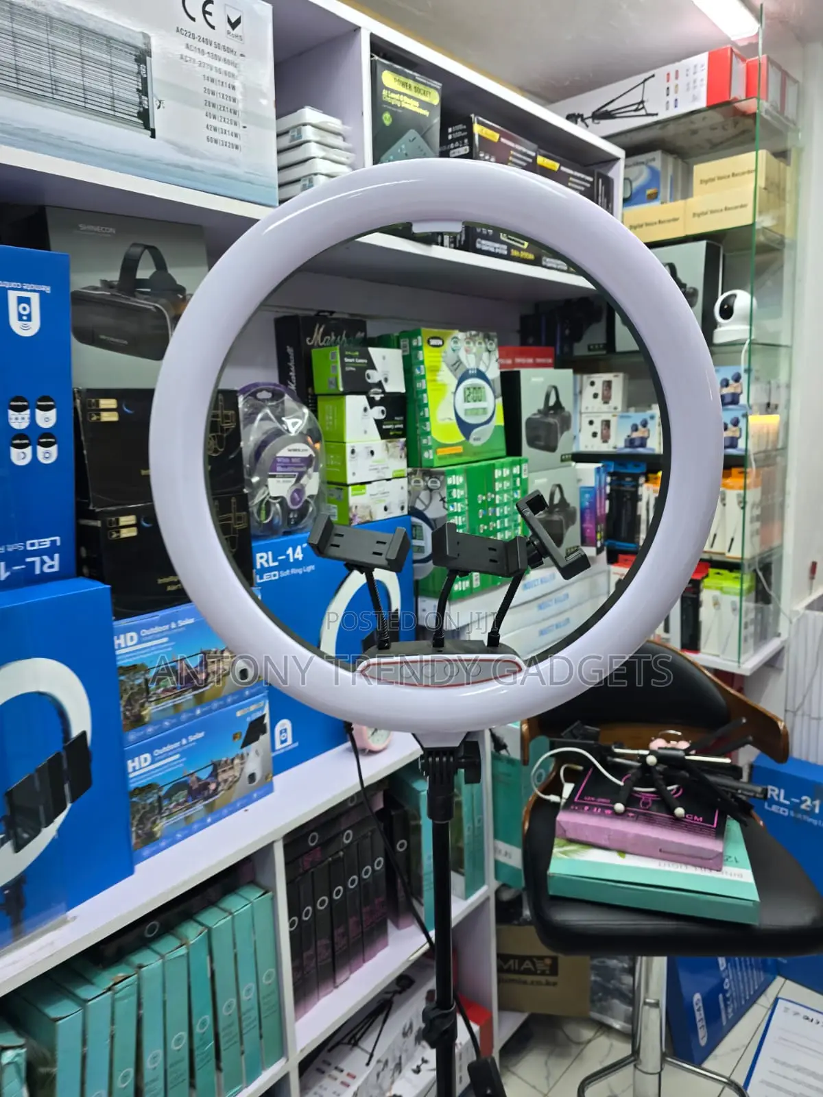LJJ-45 Professional 18 Inch Ring Light Kit With Tripod Stand