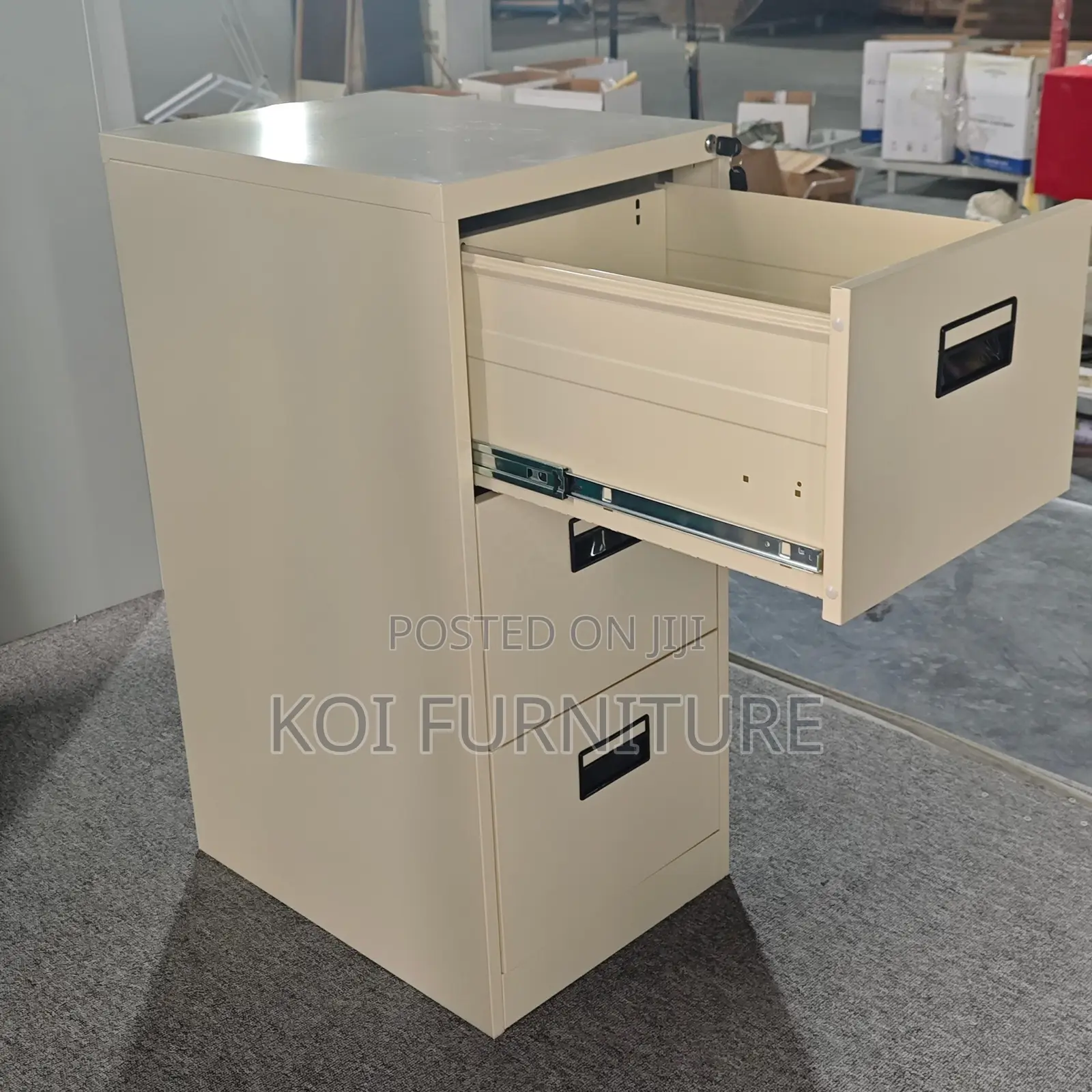 Office Cabinet; Three Doors Lockable Office Steel Cabinet