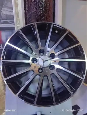 18-Inch Mercedes Dual-Tone Alloy Rims | Multi-Spoke Black
