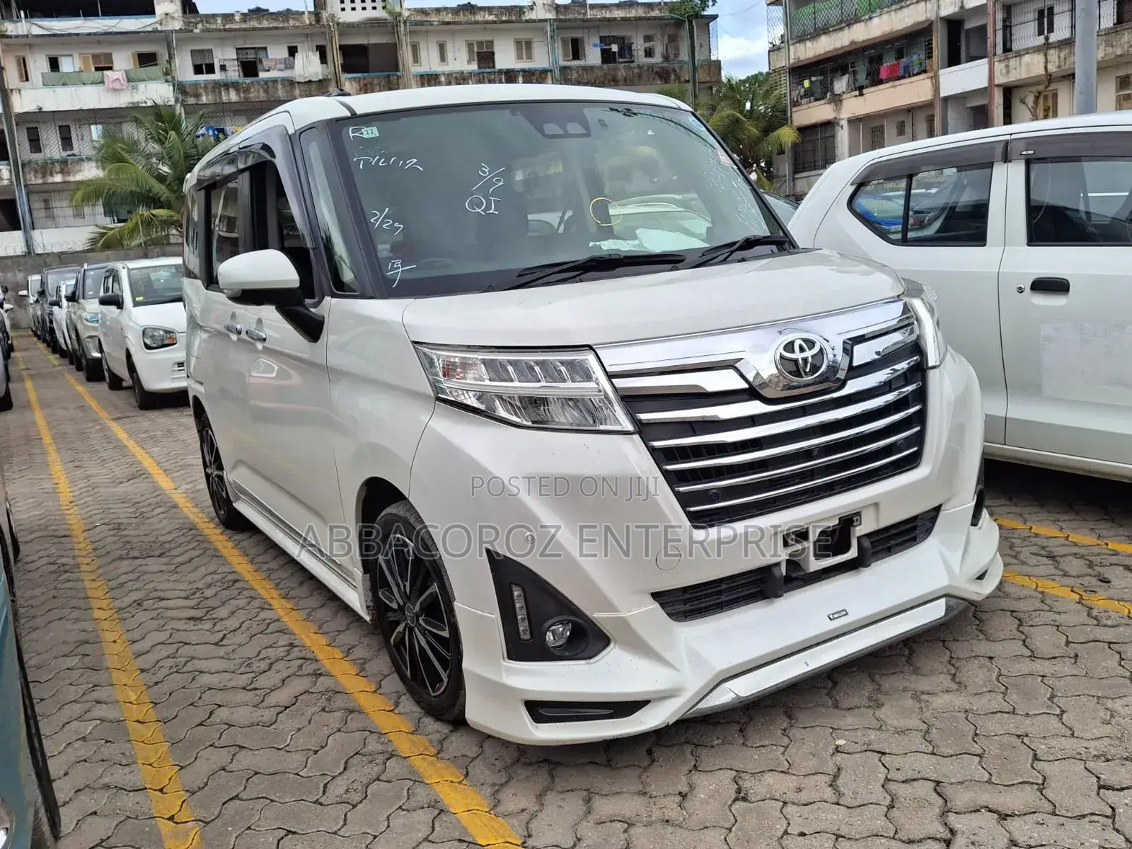 Toyota Roomy 2018 White