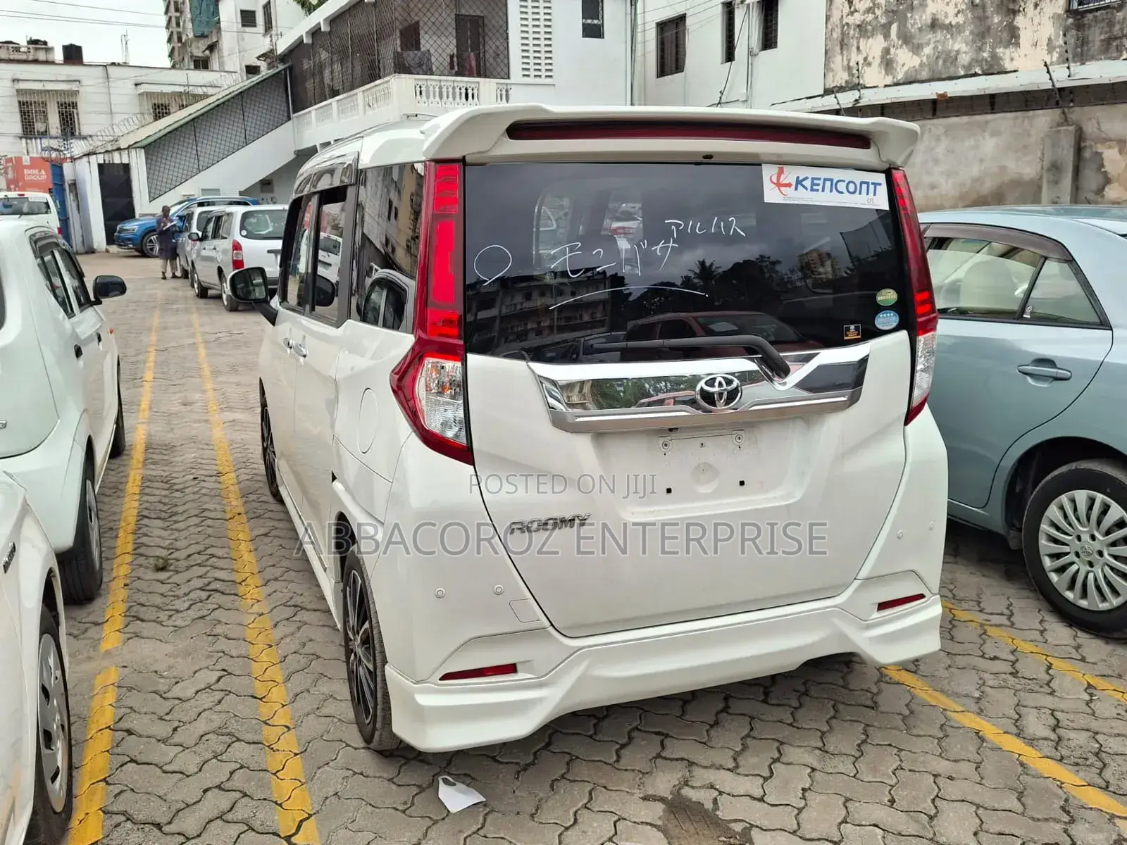 Toyota Roomy 2018 White