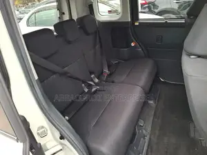 Toyota Roomy 2018 White
