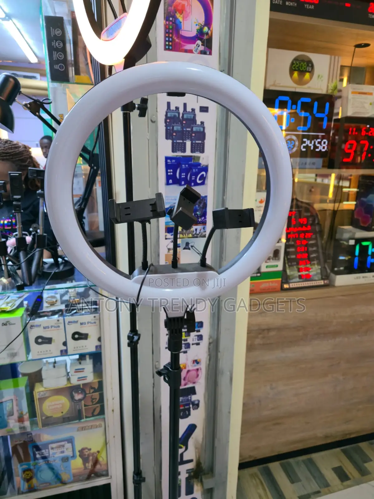 LJJ-45 High Brightness Led Ring Light With Adjustable Stand