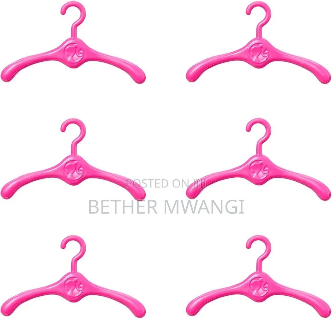 Barbie Fashionistas Ultimate Closet Accessory