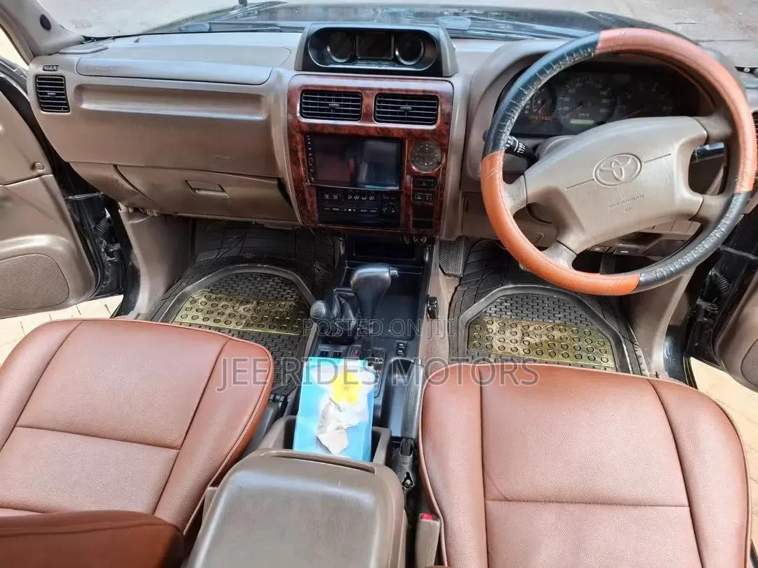 Toyota Land Cruiser Prado 2006 Black