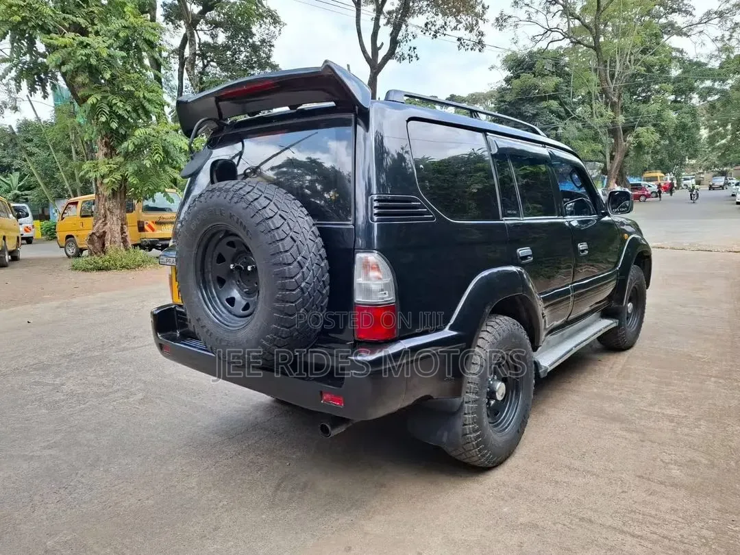 Toyota Land Cruiser Prado 2006 Black