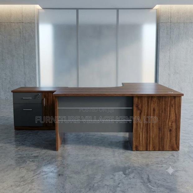Curved Imported Office Desk. - thumbnail 3