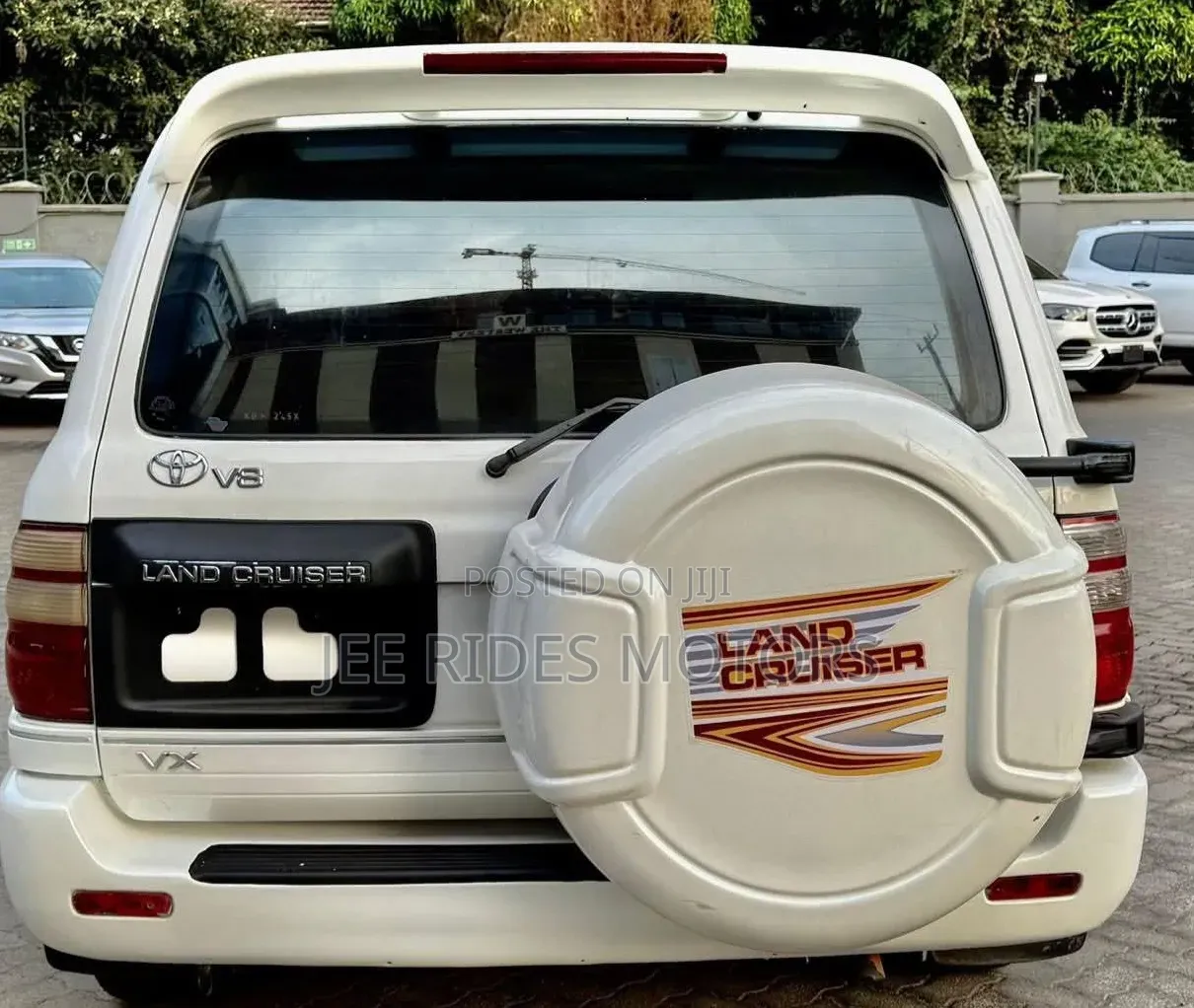 Toyota Land Cruiser 2003 White