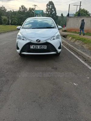 Toyota Vitz 2018 White
