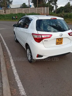 Toyota Vitz 2018 White