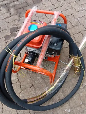 Concrete Vibrator~Petrol Driven