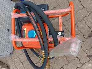 Commercial Concrete Vibrator on Offer!!